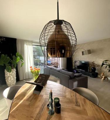 Alkmaar House | Herenhuis aan de gracht