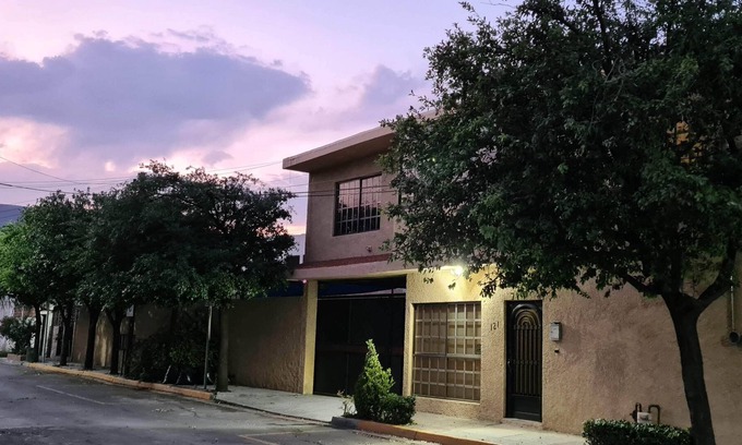 San Nicolas de los Garza House | Hermosa casa con alberca, Renovada, Super ubicación!!!