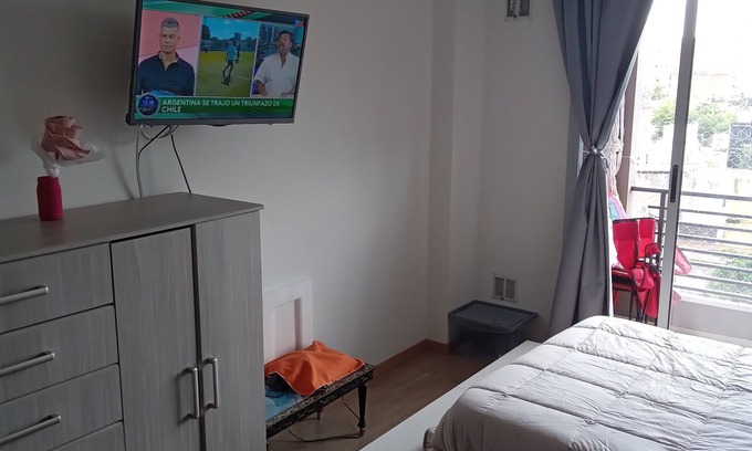 Comuna 10 Apartment | Hermoso Departamento en Buenos Aires con Balcon y Terraza Totalmente Equipado!