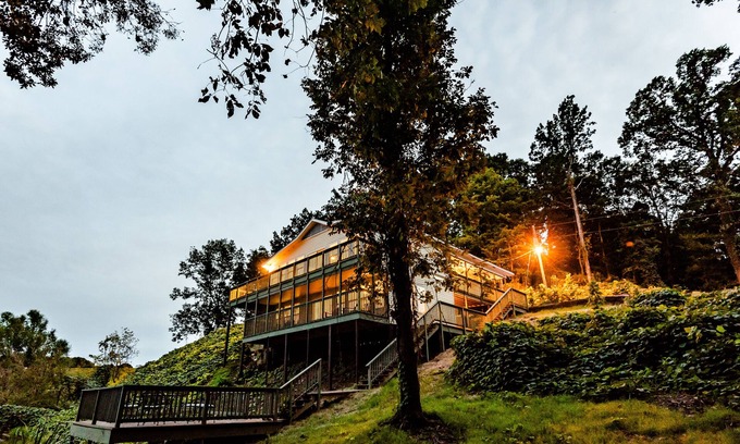 Robinsonville - Tunica House | HERNAND0 HIDEAWAY ENTIRE LAKEHOUSE
