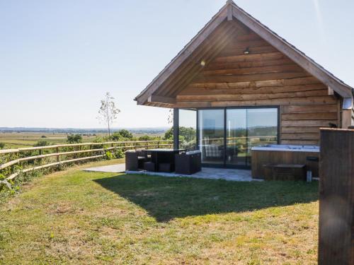 Wedmore House | Heron Lodge Castle Farm
