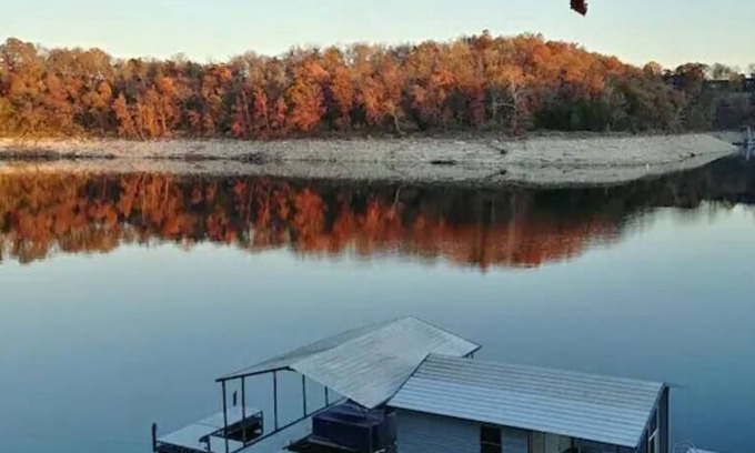Lancaster House | Herrington Lake Home - Private Dock - Covered Slip