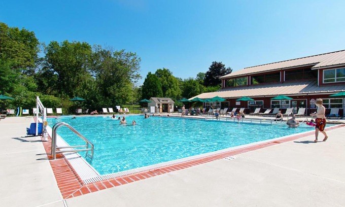 Lebanon - Pine Grove Resort | Hershey Camping Resort Loft Park Model 7