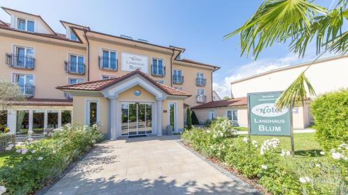 Umkirch Hotel | Heuboden Hotel Landhaus Blum