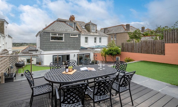 Treator House | Heyl Sound - Five Bedroom House, Sleeps 10