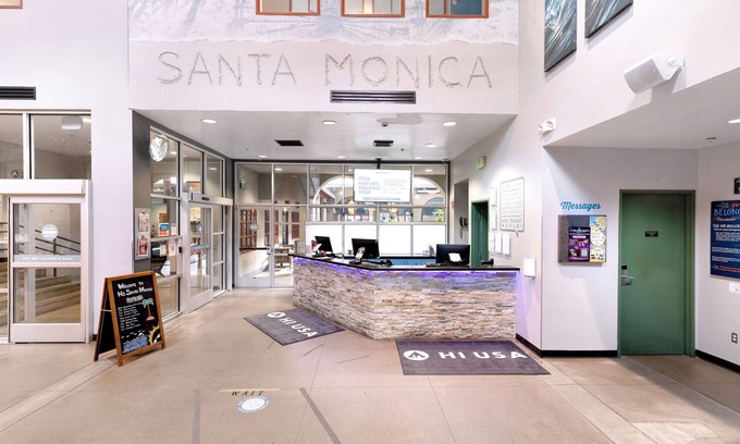 Downtown Hostel | HI Los Angeles Santa Monica Hostel