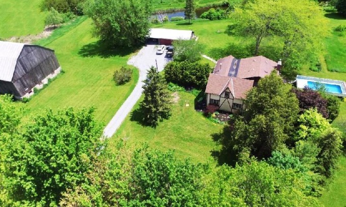 Brock Villa | Hidden Farm Escape in the Heart of Kawarthas