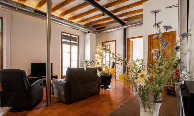 Barbera de la Conca House | Hidden Gem: Wine Village Rooftop Retreat