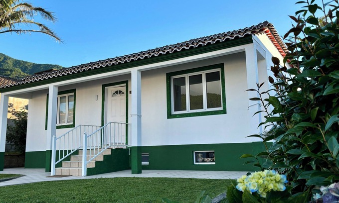 Agua Retorta Villa | Hidden paradise between the sea and the mountains. Casa Cidalisa is ideal for 4