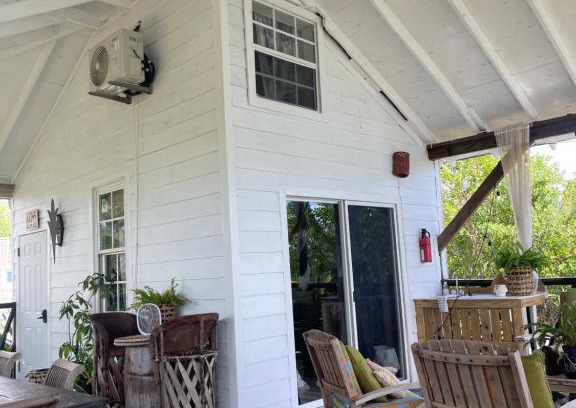 Coral Harbour House | Hidden Paradise - Cottage
