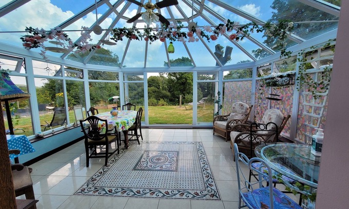 Narberth Bed & Breakfast | Hideaway Escapes B&B
