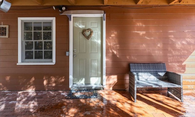 Twin Peaks House | Hideaway - Gingerbread Gardens