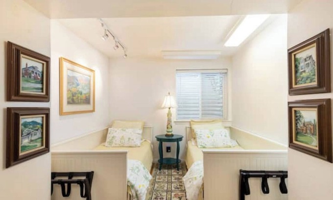 Upper Avenues House | High Avenues Traditional