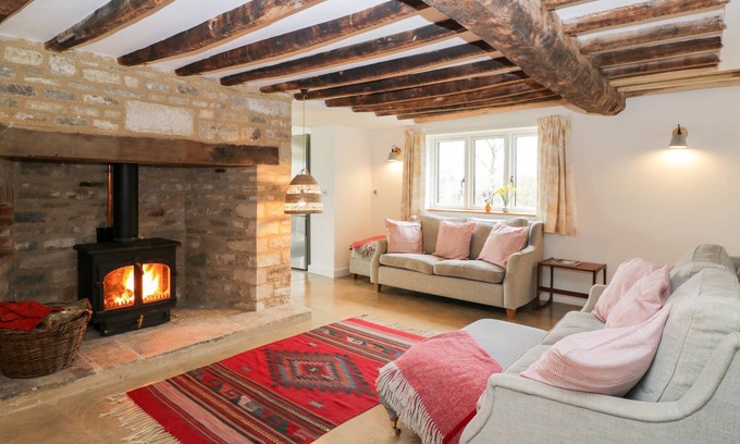 South Leigh Cottage | High Cogges Farm Holiday Cottages