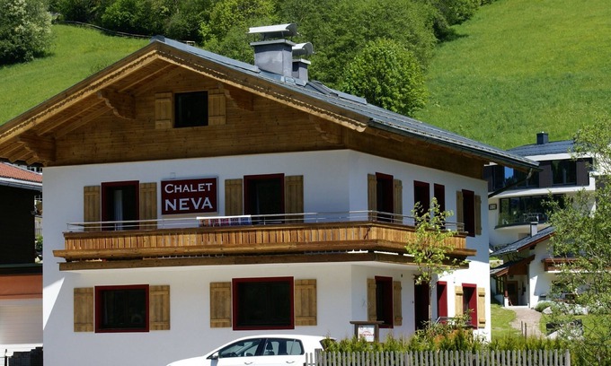 Saalbach-Hinterglemm Ski Chalet | High-quality chalet near the centre with sauna