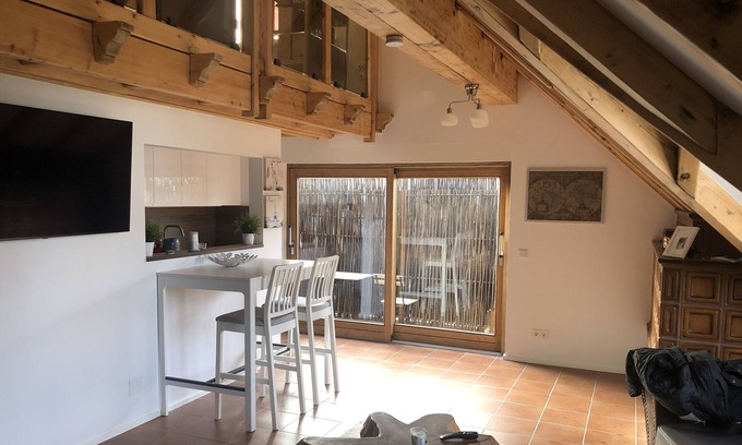 Innenstadt House | High quality furnished apartment in a prime location.