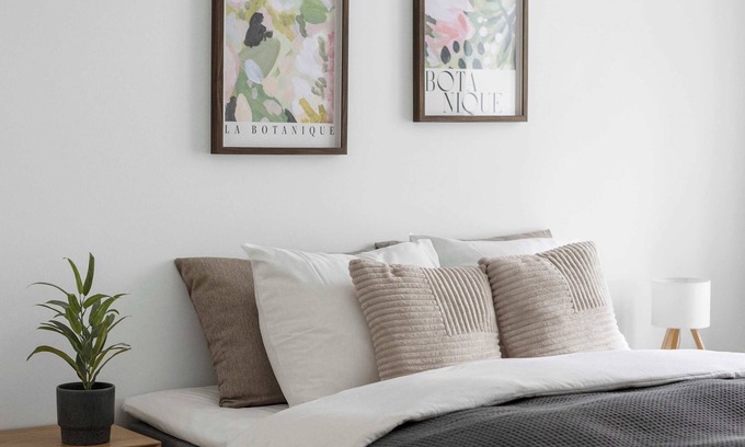 Midtbyen Apartment | High-Street Residence