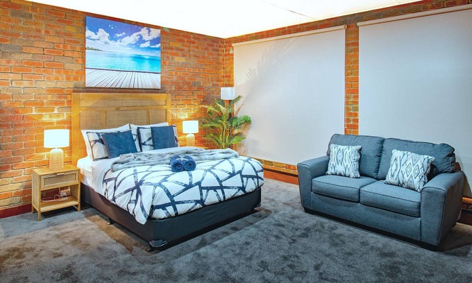 Mallacoota Apartment | High Tide Studio in the Heart of Mallacoota