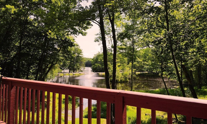 Wallenpaupauk Lake Estates Ski Chalet | ★ - Highly Rated Waterfront: Hot Tub, Fireplace, Pet Friendly! -★