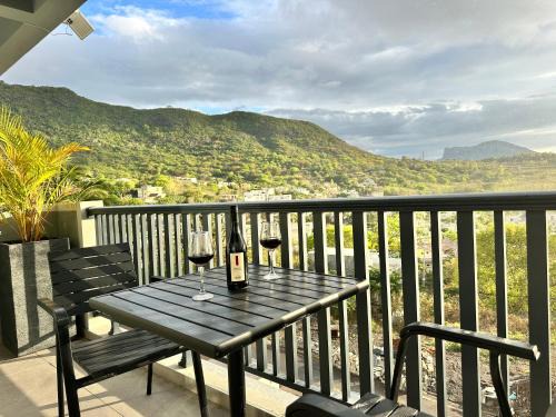Candos Apartment | Hill Sea Apartment