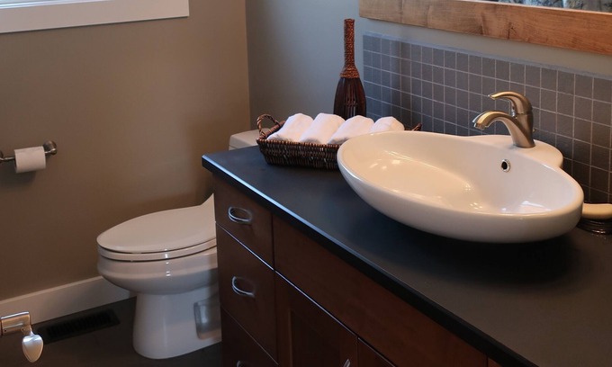 Rutland House | Hill-View-Cozy 3 bedroom house