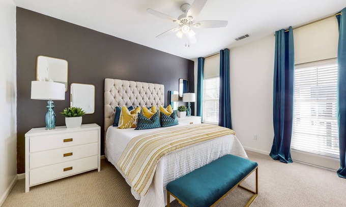 Helena House | Hillsboro Serenity