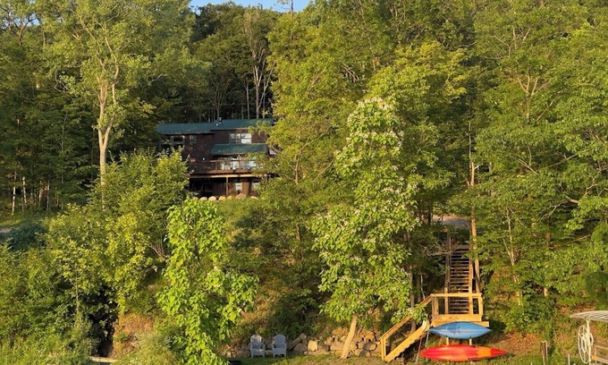 Keuka Park Cottage | Hillside Cabin | On Keuka Lake | FLX