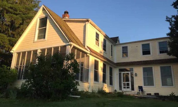 Canaan House | Hilltop House