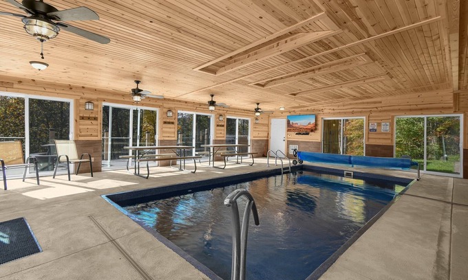 Sugar Grove Cabin | Hilltop Retreat with Indoor Saltwater Pool
