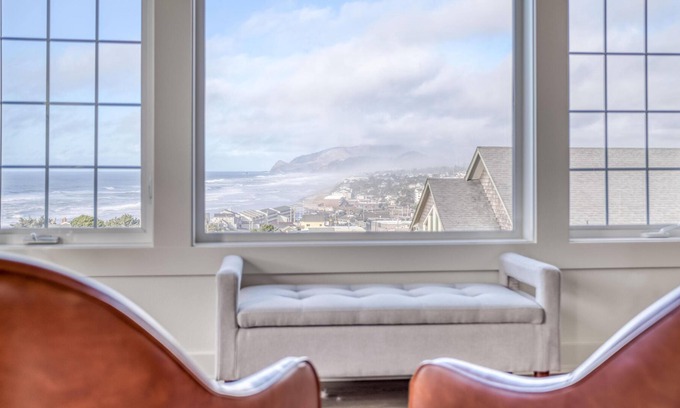 Logsden House | Hilltop Views Guest House