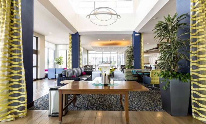 Montopolis Hotel | Hilton Garden Inn Austin Airport