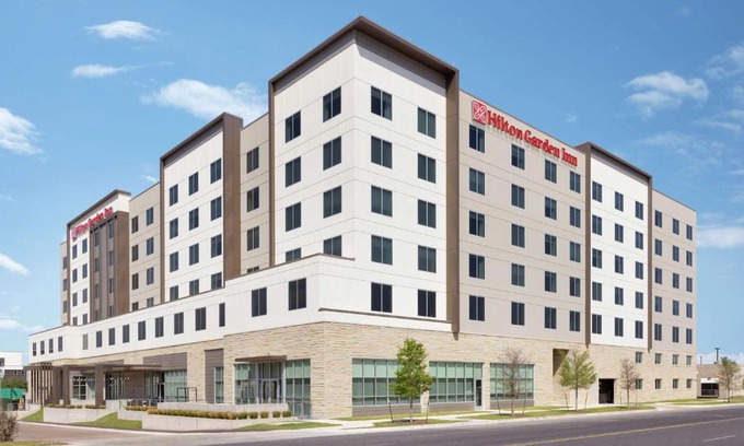 North Burnet Hotel | Hilton Garden Inn Austin North-Near the Domain, TX