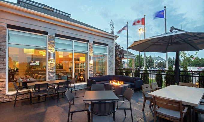 Clearview Hotel | Hilton Garden Inn Toronto/Oakville