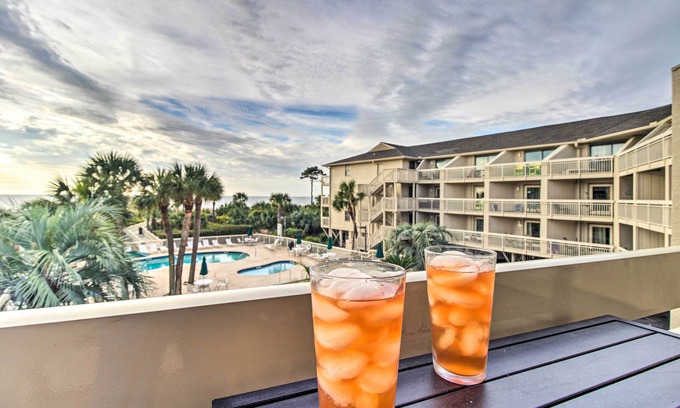 North Forest Beach Condo | Hilton Head Island Gem w/Ocean & Pool Views!