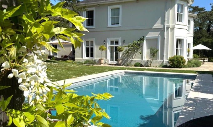 Kings Worthy House | Hinton Main House and Grounds 4 Bed