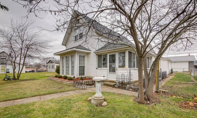 Alexandria House | Historic Alexandria Home w/Private Yard!
