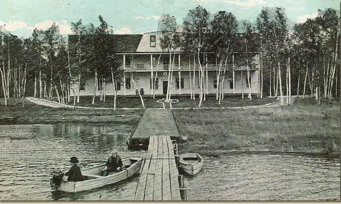 Trout Lake Cabin | Historic Birch Lodge and Motel