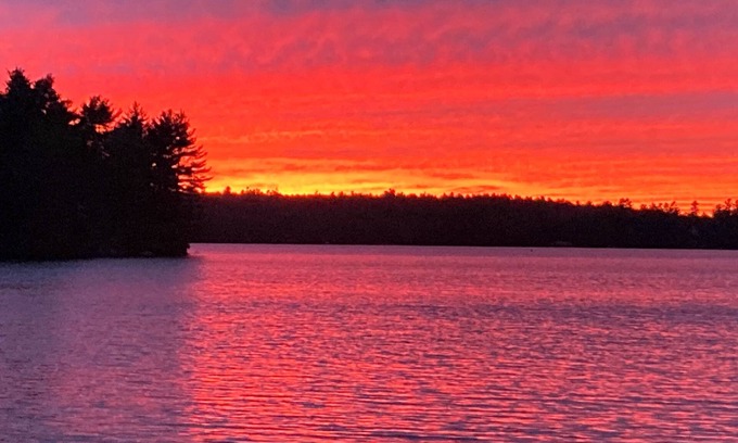 Franklin Cabin | Historic , cozy 2 bedroom original cabin at the waters edge in Franklin ME