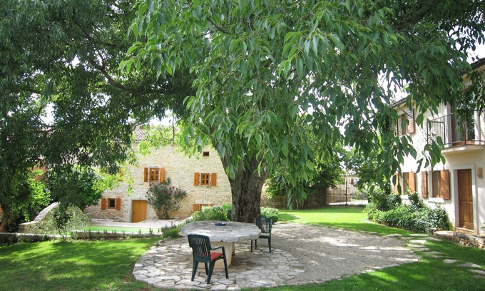 Visnjan House | Historic farmhouse amidst Istrian vineyards