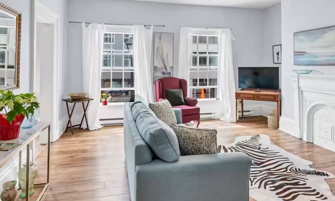 Downtown Halifax Apartment | Historic Flat Best DT Location