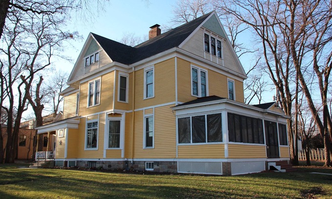 Clear Lake House | Historic Home With Modern Amenities - Great for Families with room for up to 18!
