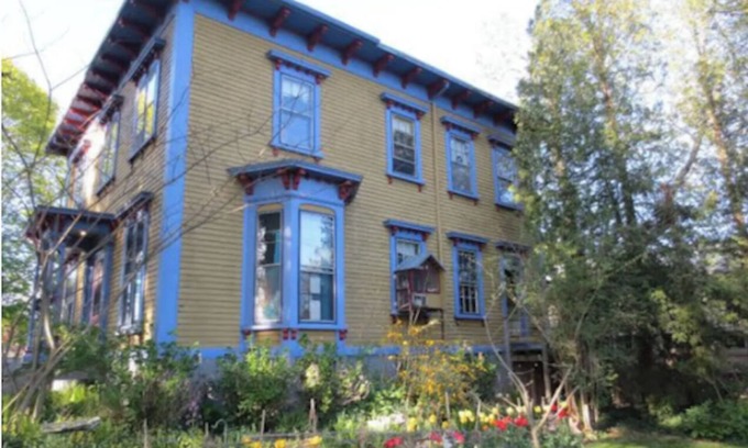 Warren Apartment | Historic Italianate second floor apt in the heart of historic village