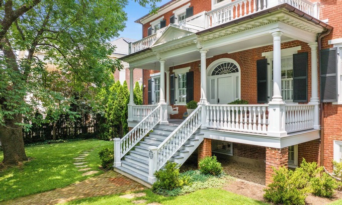 North Downtown House | Historic Luxury Stay in Downtown Charlottesville