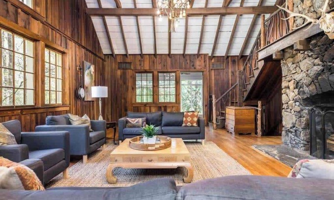 Macon Cabin | Historic Macon Luxury Lodge with updated decor