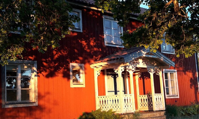 Asenhoga House | Historic manor house from 1860 with 2 full floors