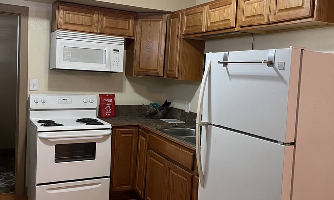 Big Spring Apartment | Historic Rock House Apartments- Corporate Residence in Big Spring, Texas