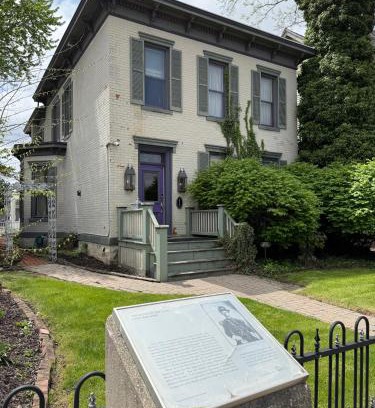 West Central Hotel | Historic Sion Bass Guest House