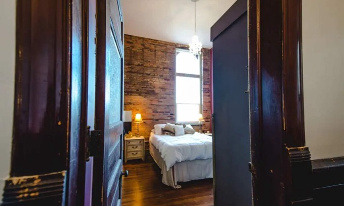 El Paso House | Historic Suite Overlooking Downtown. Located above a Museum! Claw foot tub. n