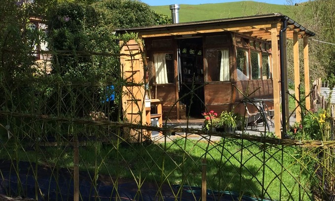 Trefeglwys Cabin | Historic Tram