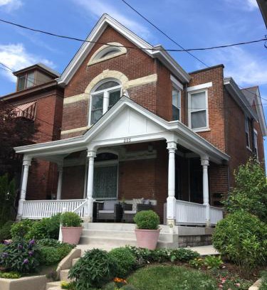 Bellevue Apartment | Historic Upstairs Apartment